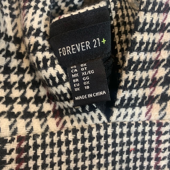 Plaid overall dress - Picture 2 of 3